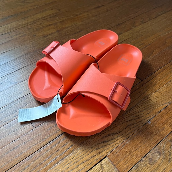 Bright Orange Rubber Pool Slides - Picture 3 of 8